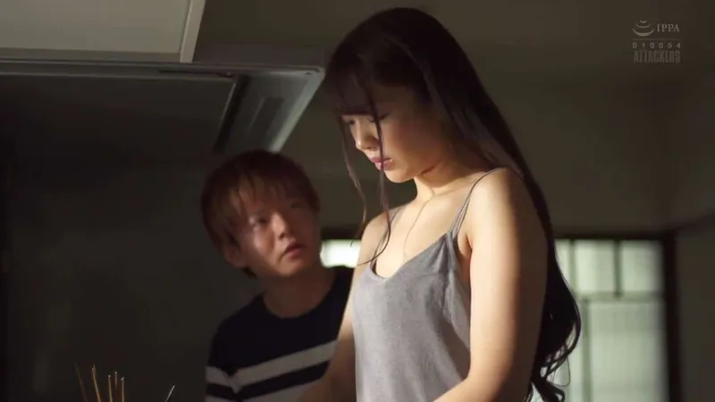 Anh rể địt cô em người vợ đang buồn bã vì thất tình